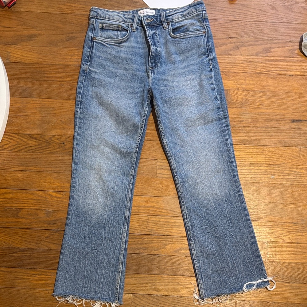Zara Blue Ankle Cropped Jeans